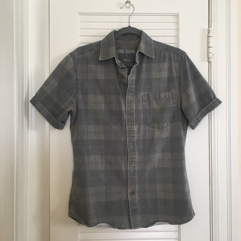 Men’s Button Up Plaid size Small